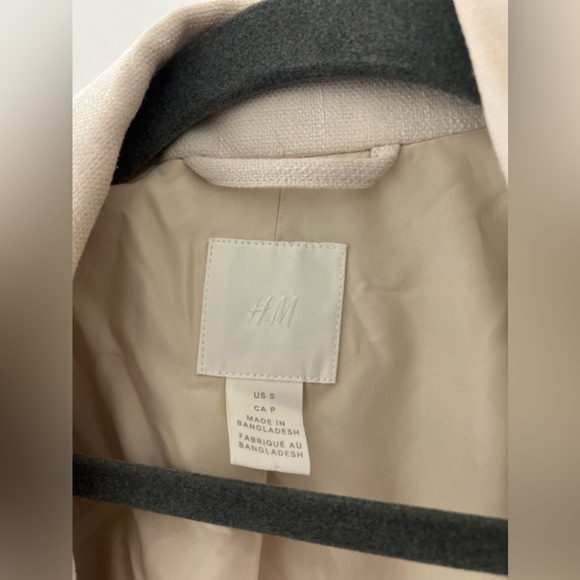 H&M— oversized linen blend blazer - Picture 5 of 5